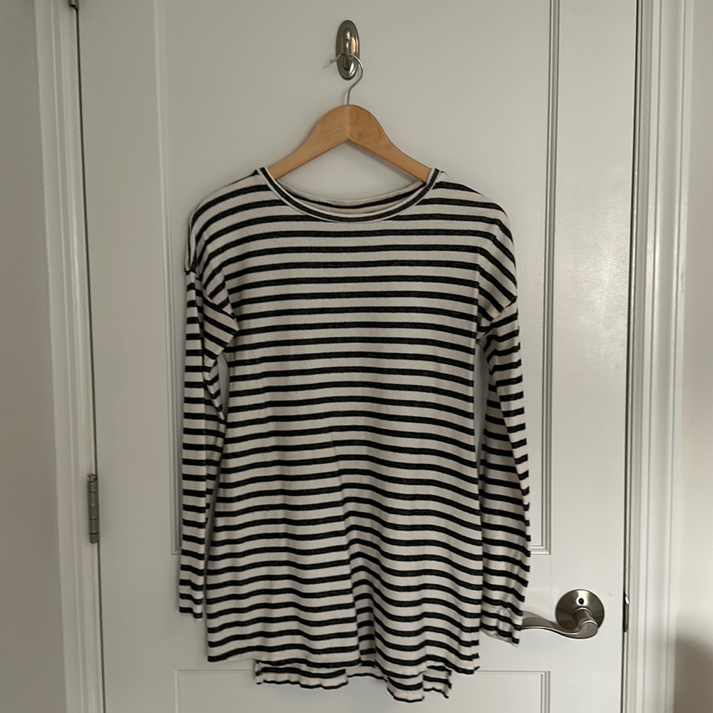 Liz Lange Maternity Tunic Size XS